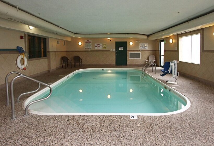 酒店 New Victorian Inn & Suites Lincoln