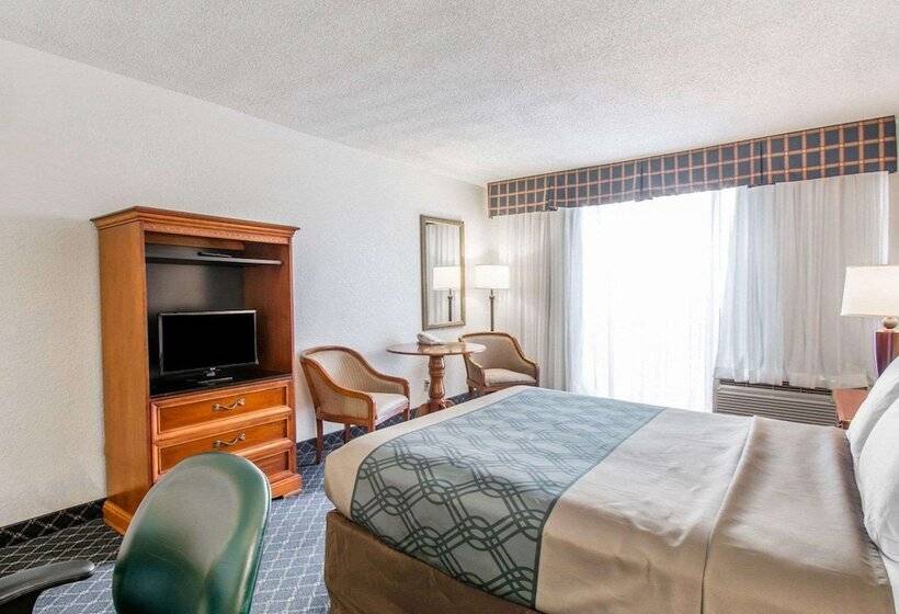 בית מלון כפרי North Miami Beach Gardens Inn & Suites