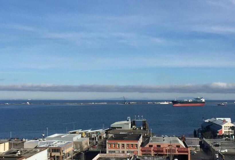 בית מלון כפרי Port Angeles Inn