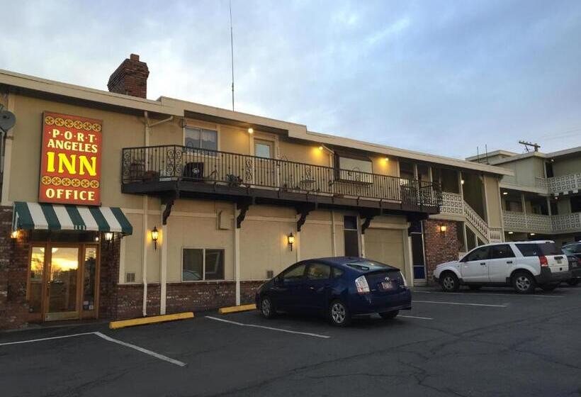 בית מלון כפרי Port Angeles Inn