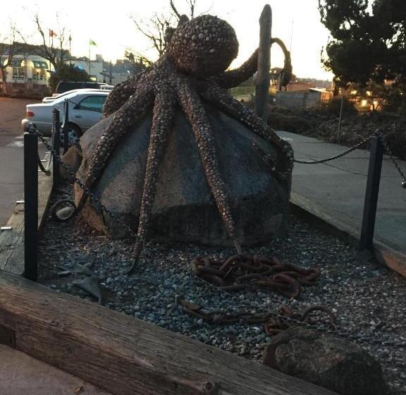 בית מלון כפרי Port Angeles Inn