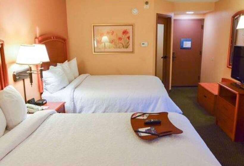 בית מלון כפרי Quality Inn Florissant   St Louis