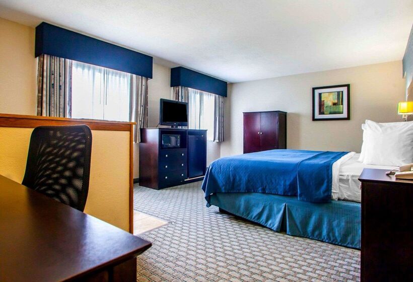 هتل Quality Inn & Suites Ankenydes Moines