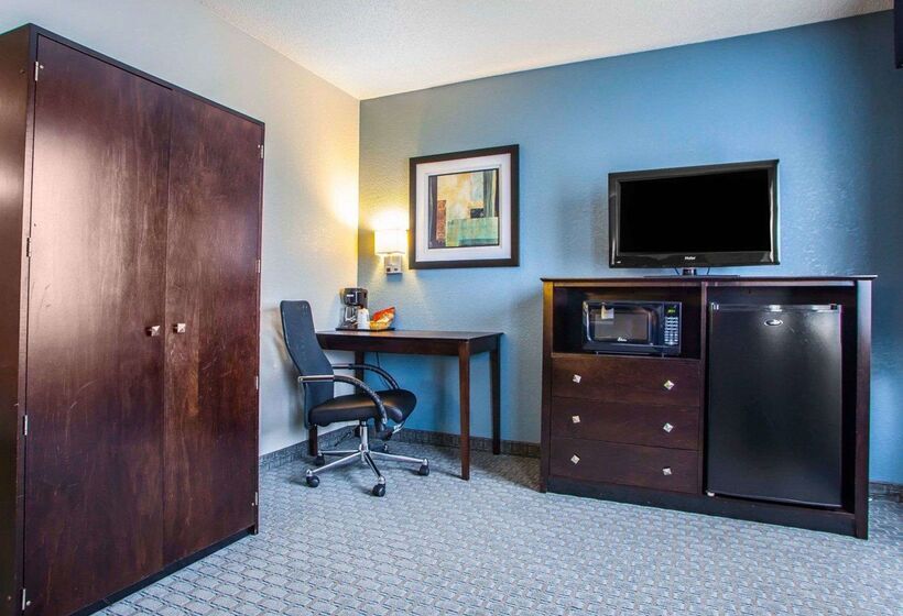 בית מלון כפרי Quality Inn & Suites Ankenydes Moines