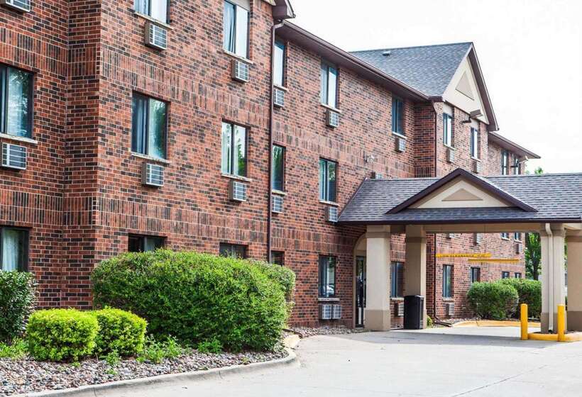 هتل Quality Inn & Suites Ankenydes Moines