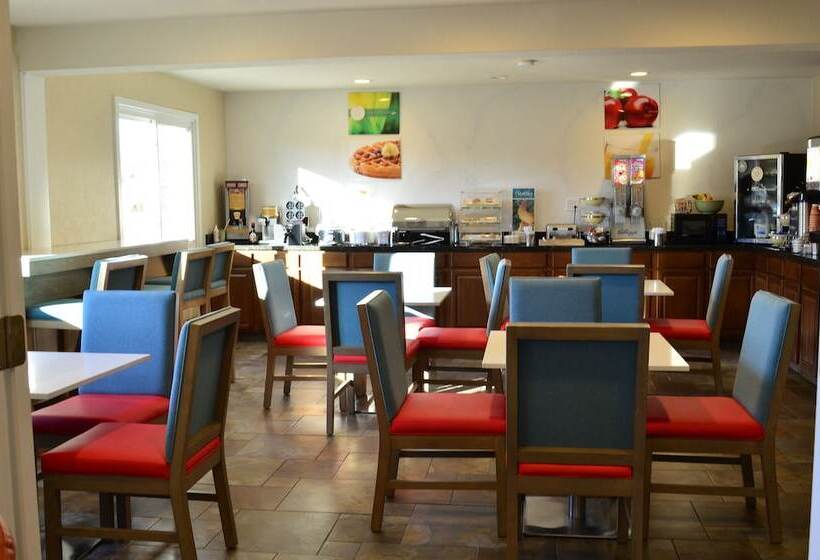 בית מלון כפרי Quality Inn & Suites Ankenydes Moines