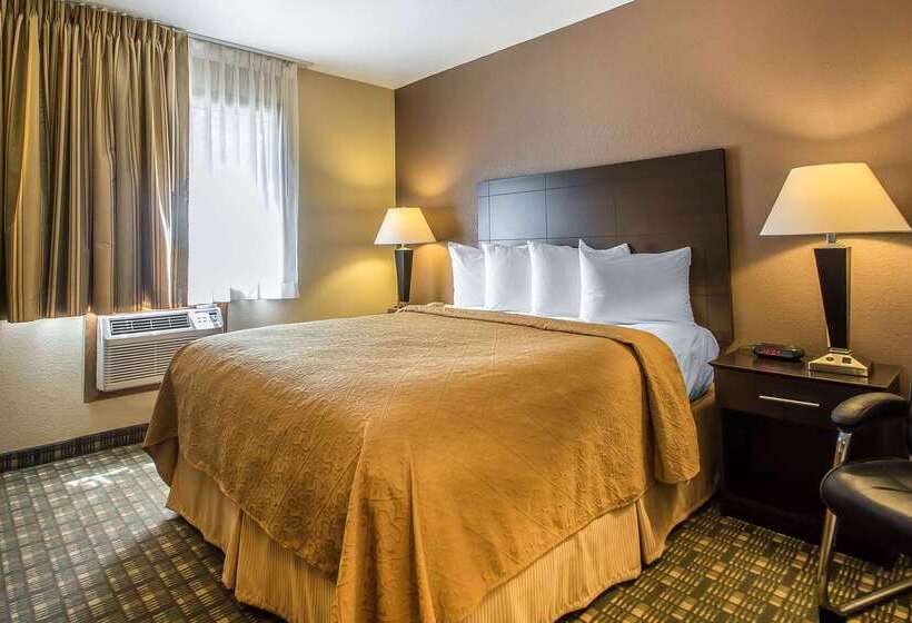 فندق Quality Inn & Suites Decorah