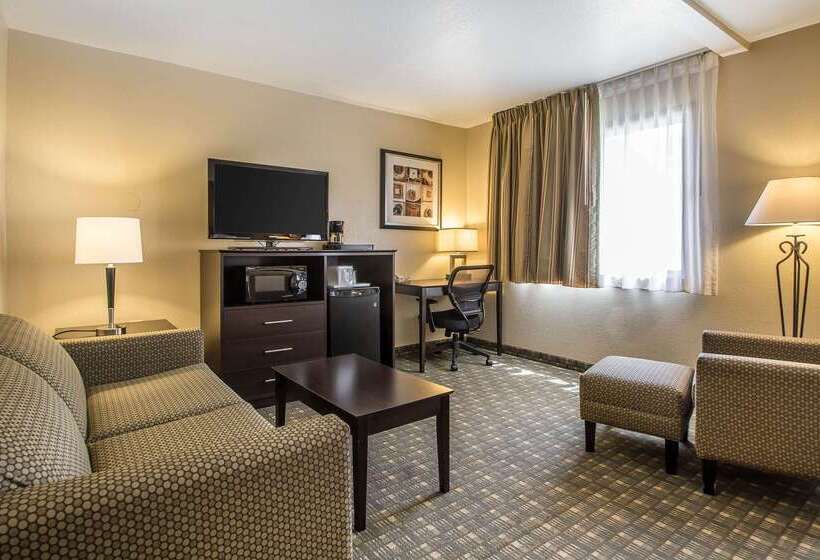 فندق Quality Inn & Suites Decorah