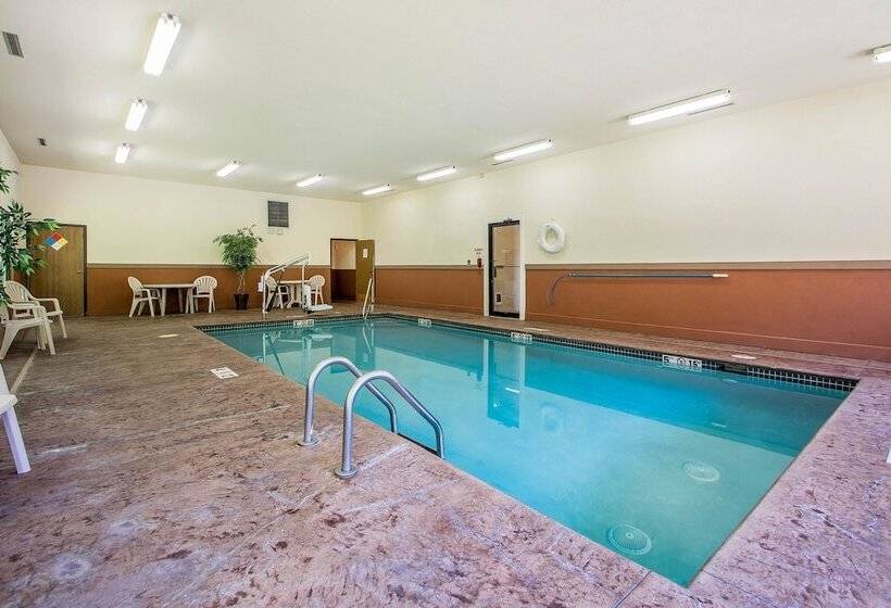 فندق Quality Inn & Suites Decorah