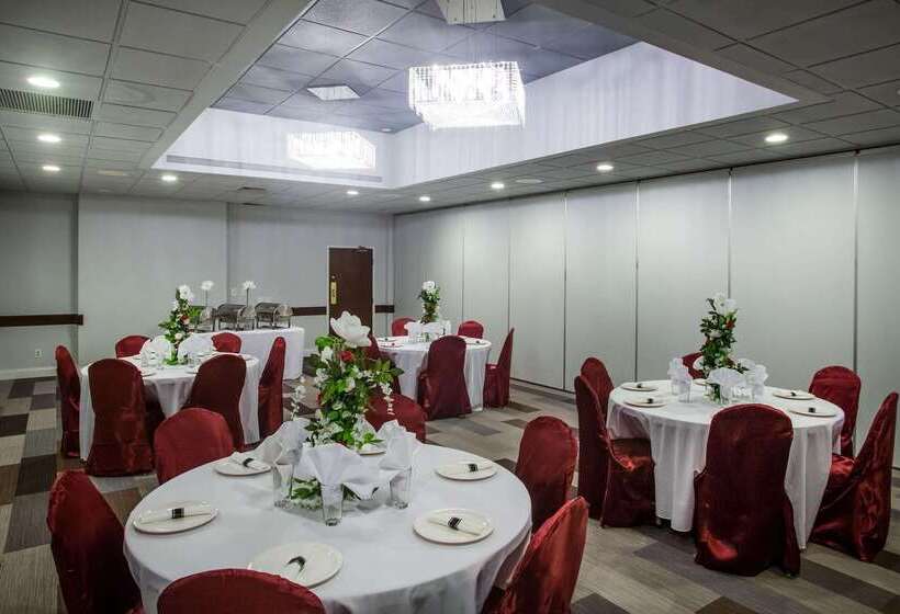 ホテル Ramada By Wyndham Statesville