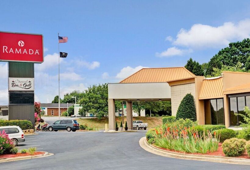 ホテル Ramada By Wyndham Statesville
