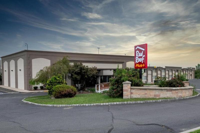 فندق Red Roof Inn Plus Newark Liberty Airport   Carteret