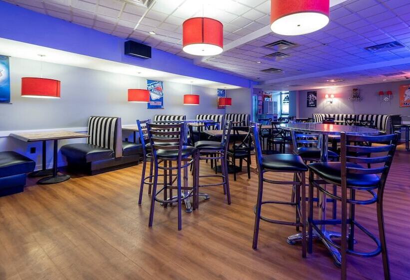 فندق Red Roof Inn Plus Newark Liberty Airport   Carteret