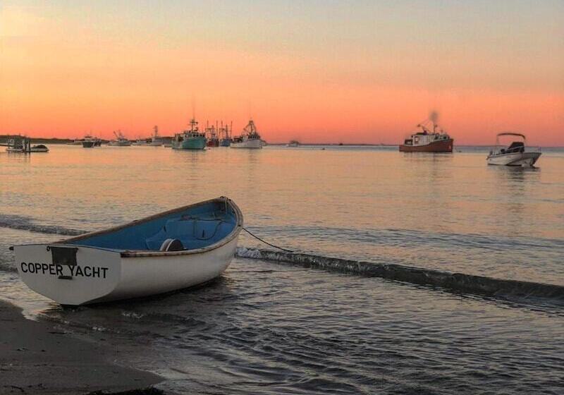 Отель The Hawthorne