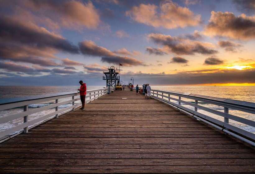 The Volare, Ascend Hotel Collection