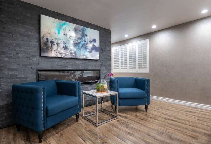 The Volare, Ascend Hotel Collection
