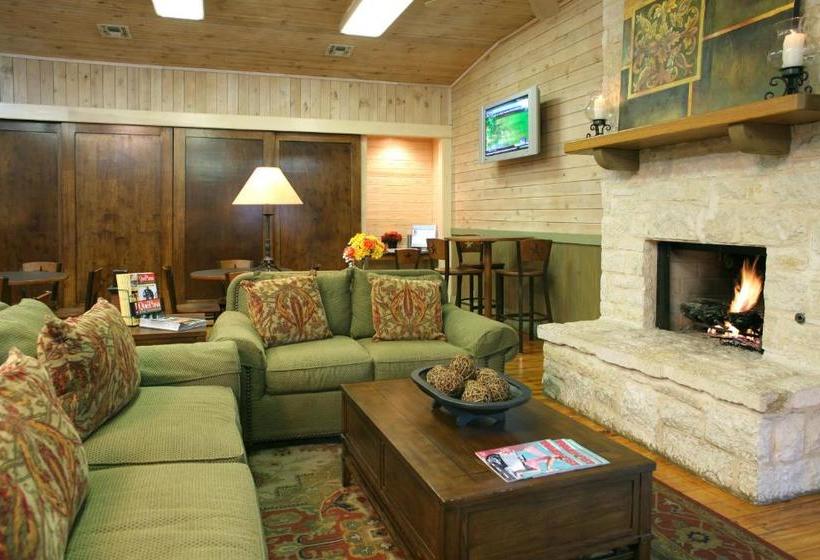 فندق Travelodge Inn & Suites By Wyndham San Antonio Airport