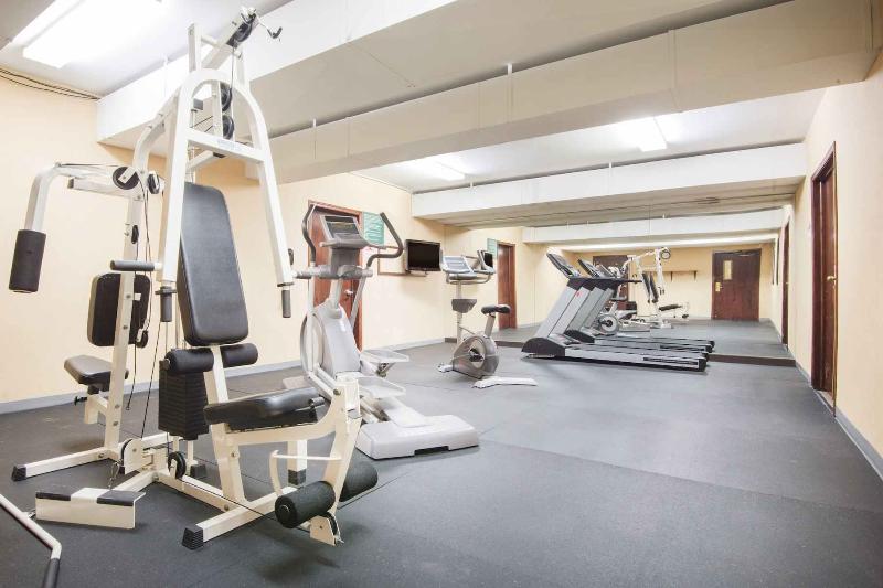 ホテル Candlewood Suites Wichita Northwest, An Ihg