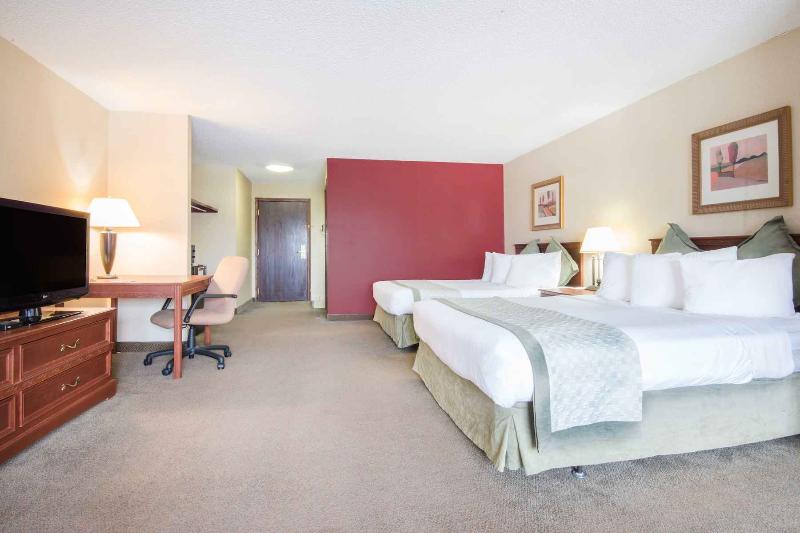 ホテル Candlewood Suites Wichita Northwest, An Ihg