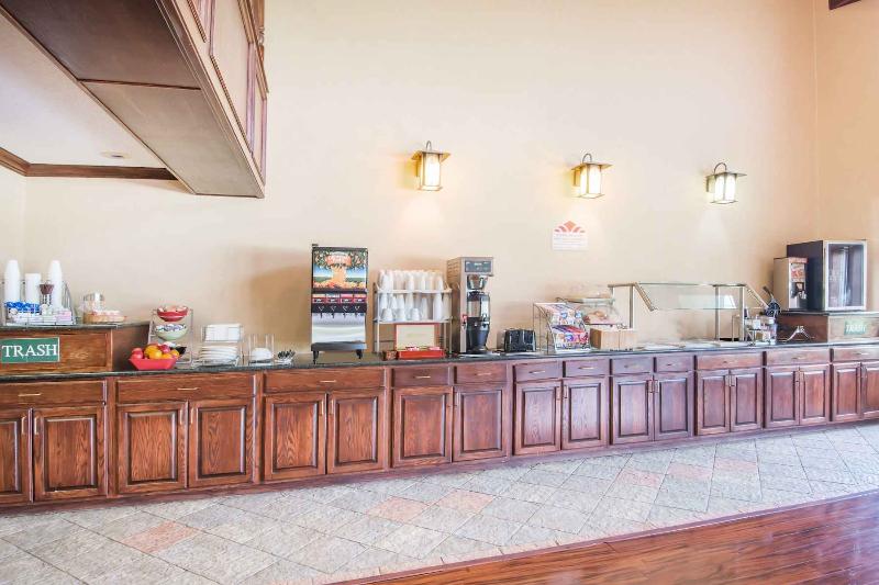 ホテル Candlewood Suites Wichita Northwest, An Ihg