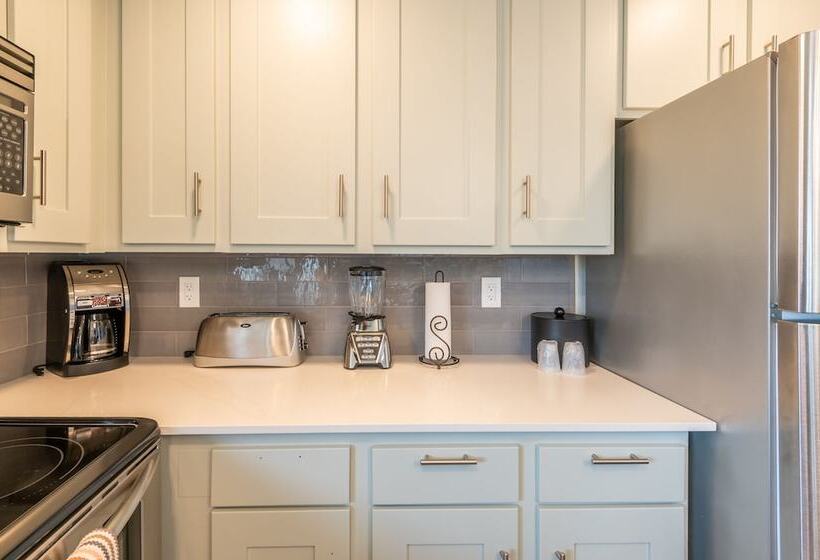 فندق على الطريق Bandon Inn