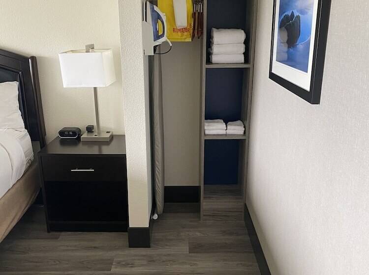 فندق على الطريق Bandon Inn