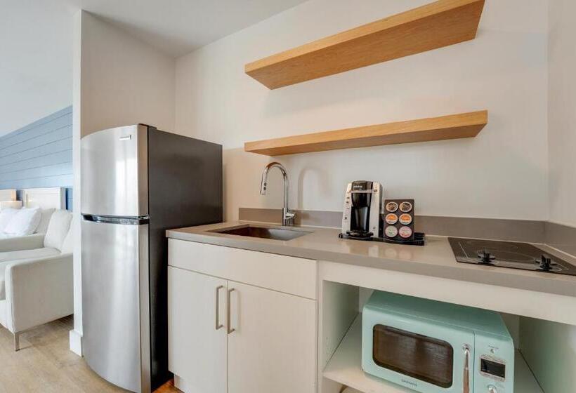 فندق على الطريق Fisher Inn Resort & Marina