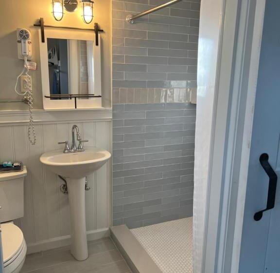 فندق على الطريق Handkerchief Shoals Inn