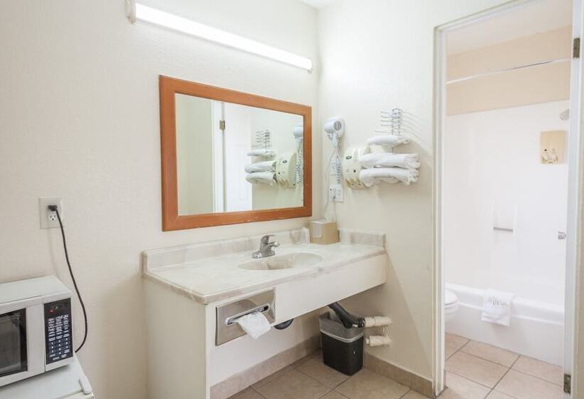 מוטל Vagabond Inn Hemet