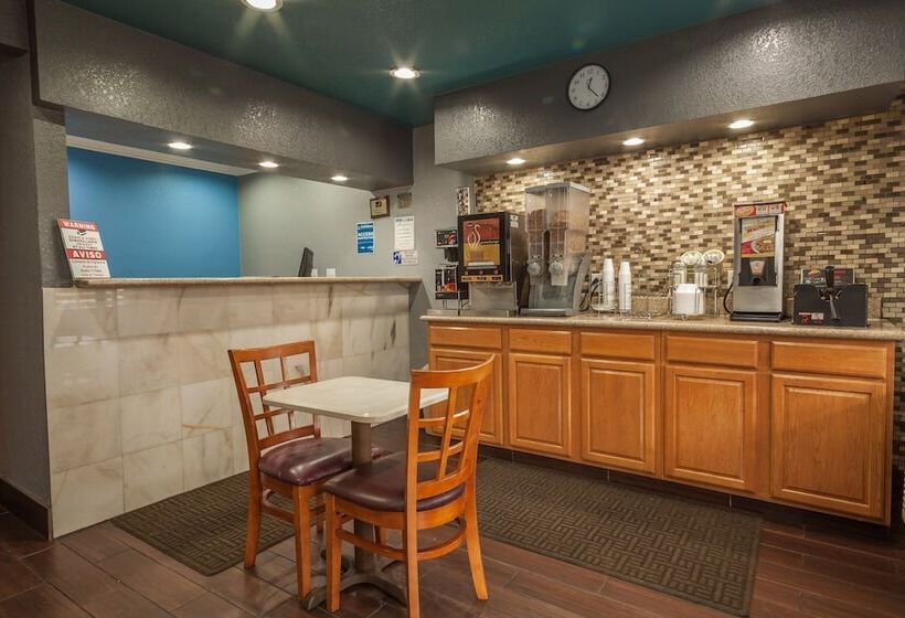 מוטל Vagabond Inn Hemet