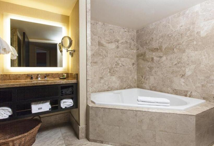 Opal Key Resort & Marina