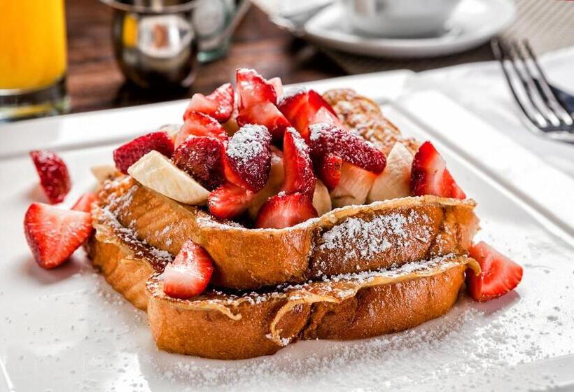 Opal Key Resort & Marina