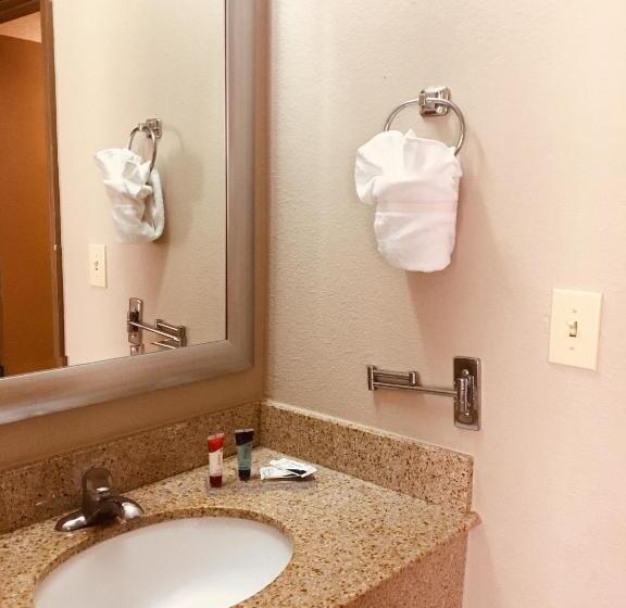 منتجع Hawthorn Extended Stay By Wyndham Conyers