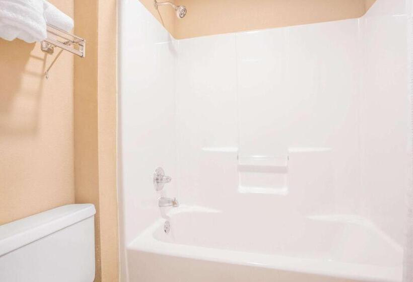 منتجع Hawthorn Extended Stay By Wyndham Conyers