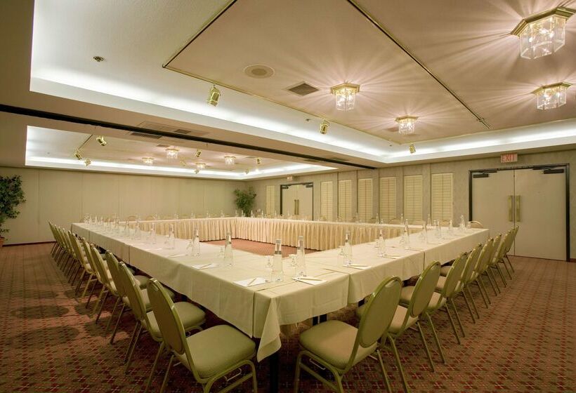 Hilton Palm Springs Resort