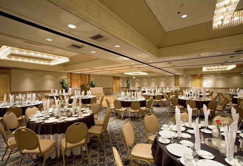 Hilton Palm Springs Resort