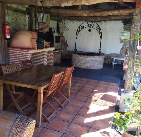 Spacious Villa With Private Pool Campo De Cuellar