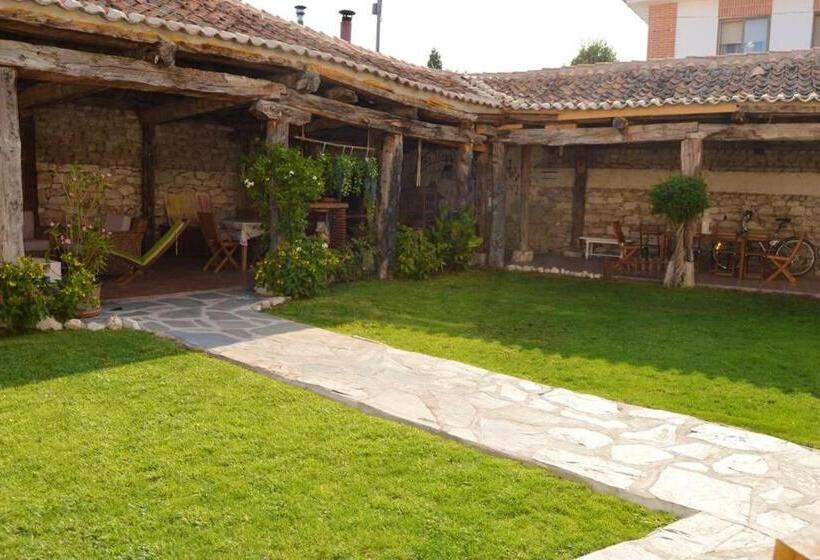 Spacious Villa With Private Pool Campo De Cuellar