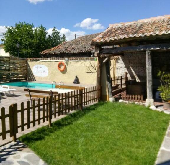 Spacious Villa With Private Pool Campo De Cuellar