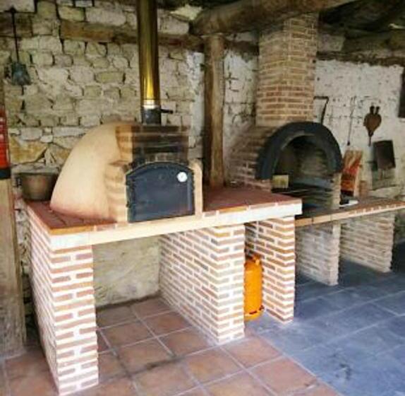 Spacious Villa With Private Pool Campo De Cuellar