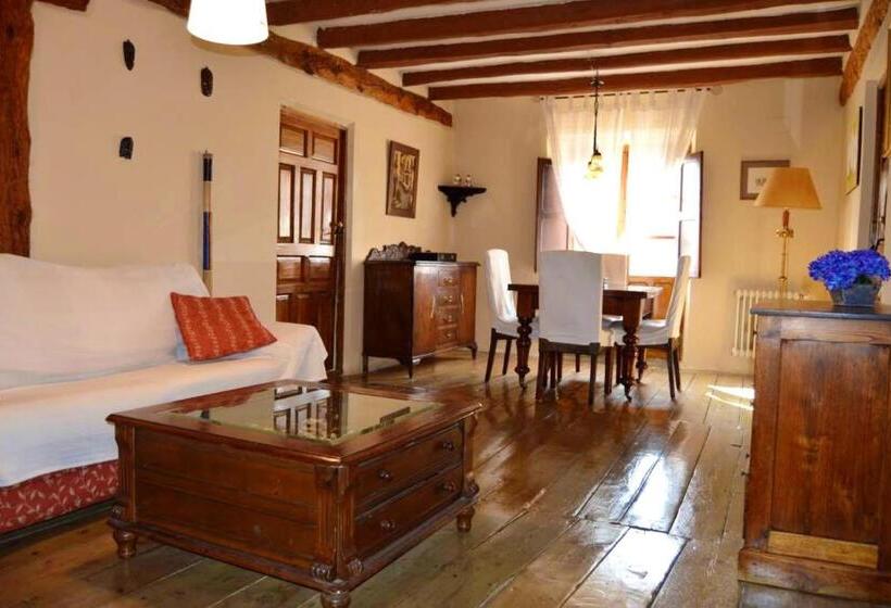 Spacious Villa With Private Pool Campo De Cuellar