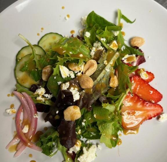 مبيت وإفطار Channel Bass Inn And Restaurant