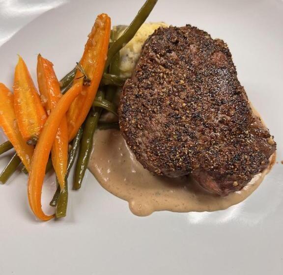 مبيت وإفطار Channel Bass Inn And Restaurant