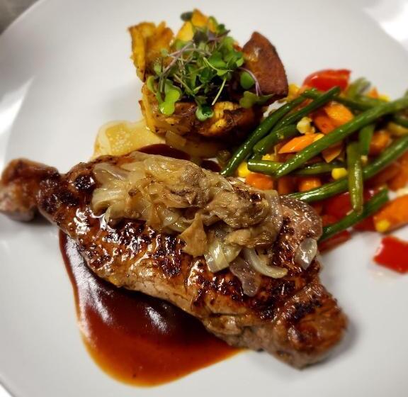 مبيت وإفطار Channel Bass Inn And Restaurant