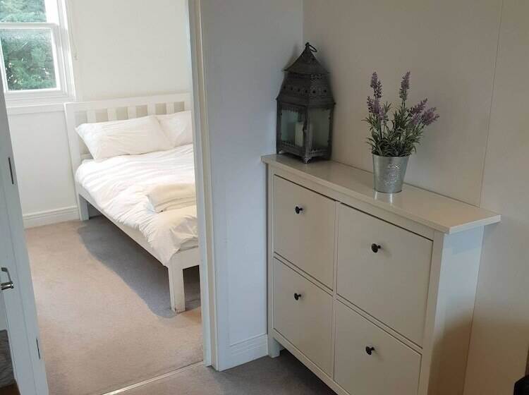 Central Windsor Apartments