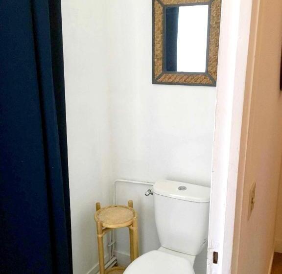 Maison Familiale Spacieuse Pres De Carrouges Avec Jardin