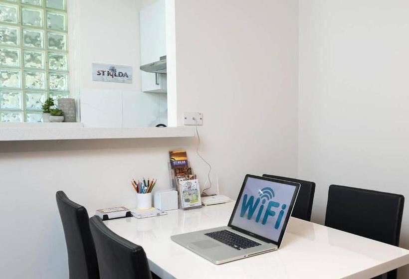 Melbourne Beachside Apartment