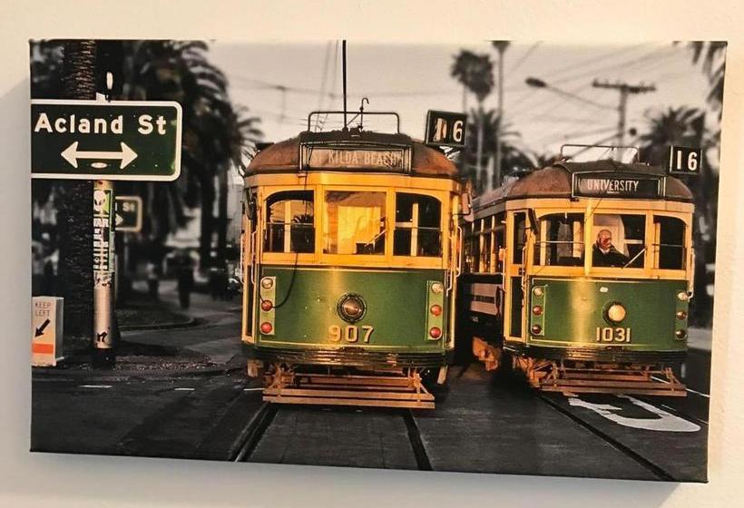 Melbourne Beachside Apartment
