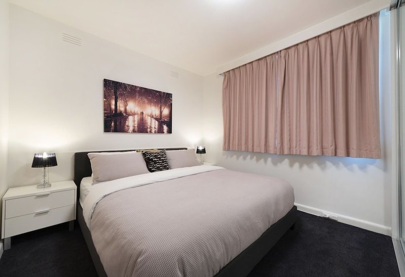 Melbourne Beachside Apartment