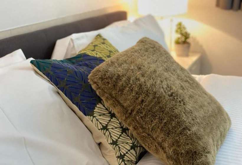 Melbourne Beachside Apartment